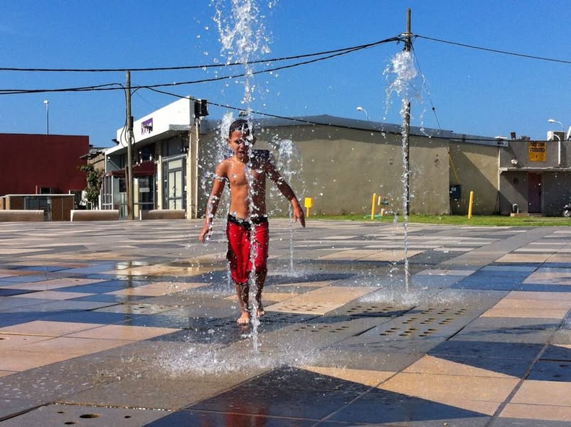איתן בנמל תל אביב: בוקר אחר במקום בית ספר
