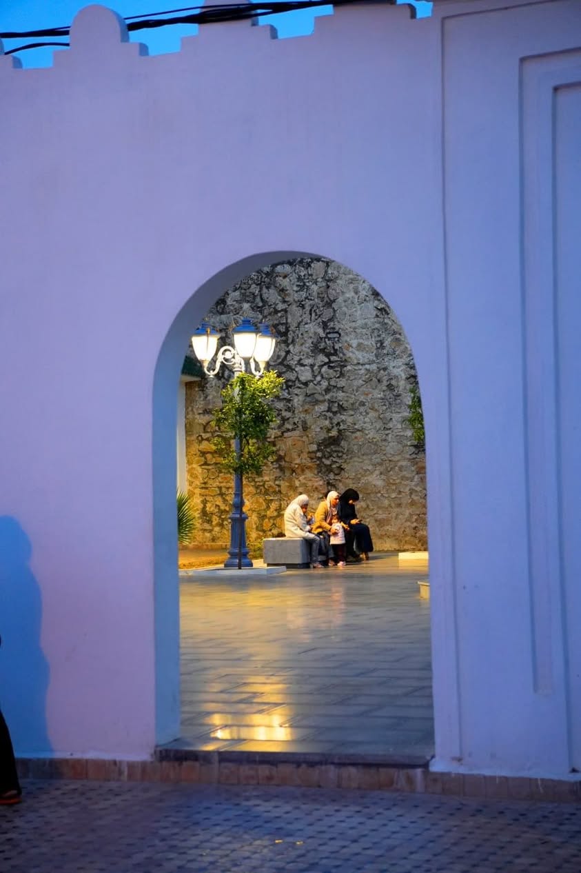 Friday evening in Asilah. A soft breeze drifts through the…