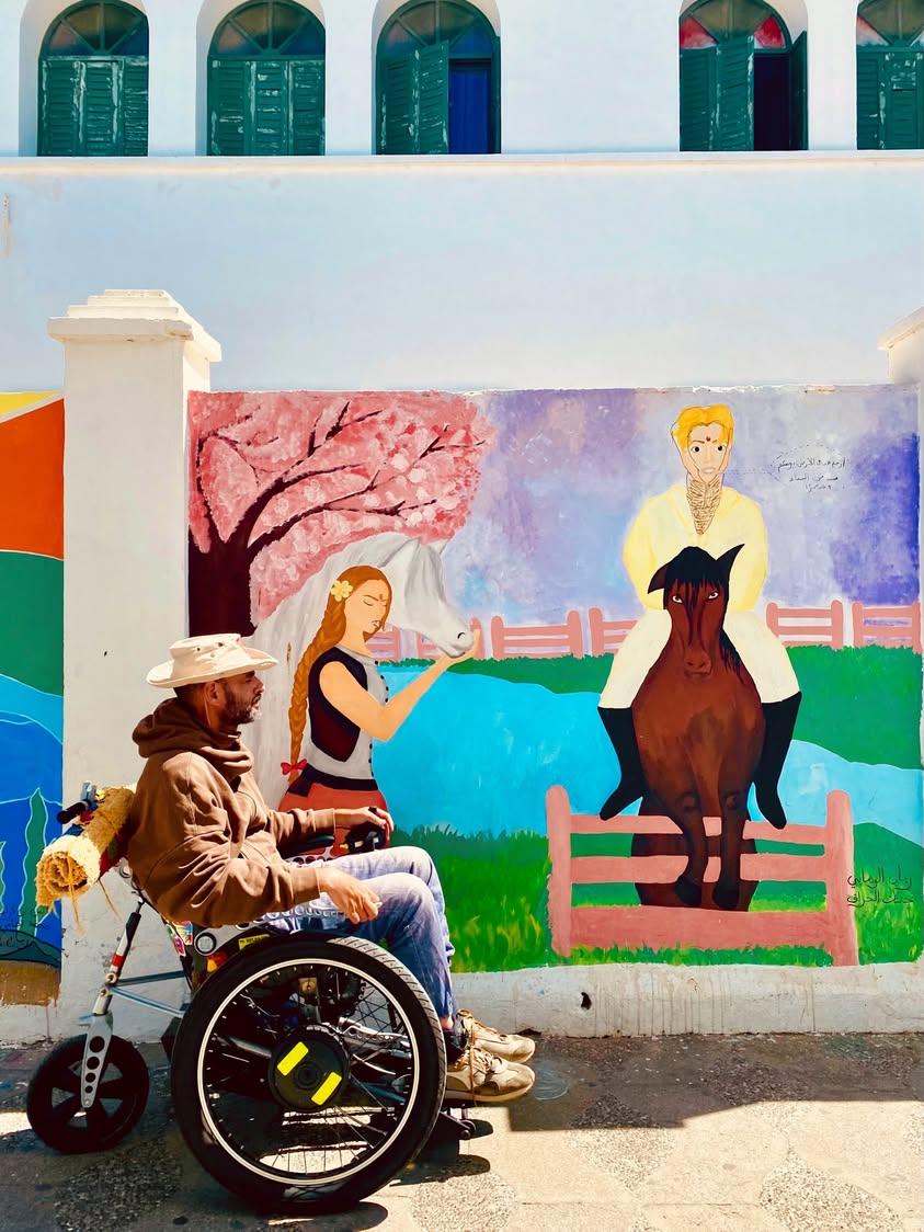 The first thing I saw were the colours. Painted like…