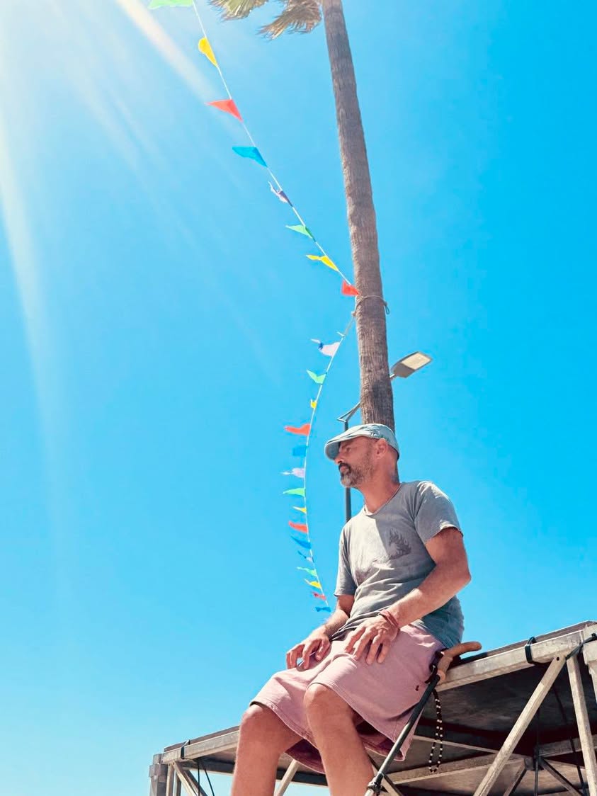 👉🏽 At home, you feel pain sitting on the same…