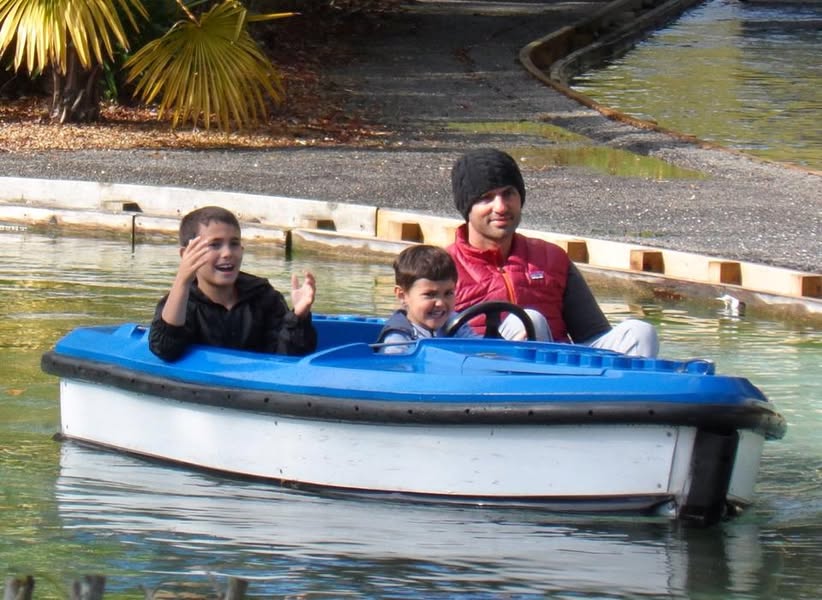 Legoland London: Ultimate Family Fun Guide