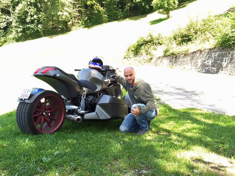 Open Road, Open Skies: A Rider’s Serene Stop Amidst Alpine Majesty